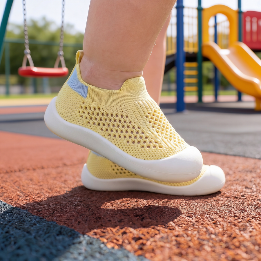 Toesy - Summer barefoot shoes for natural foot growth